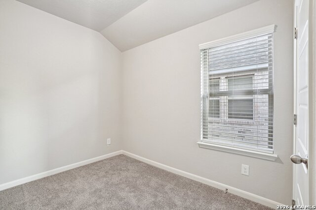 Image 18 of 50 For 9923 Medicine Hat