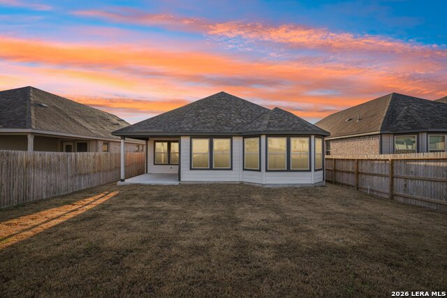 Image 33 of 50 For 9923 Medicine Hat