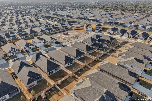 Image 45 of 50 For 9923 Medicine Hat