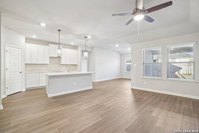 Image 9 of 50 For 9923 Medicine Hat