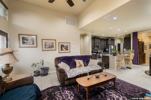 Image 11 of 44 For 11310 White Tip