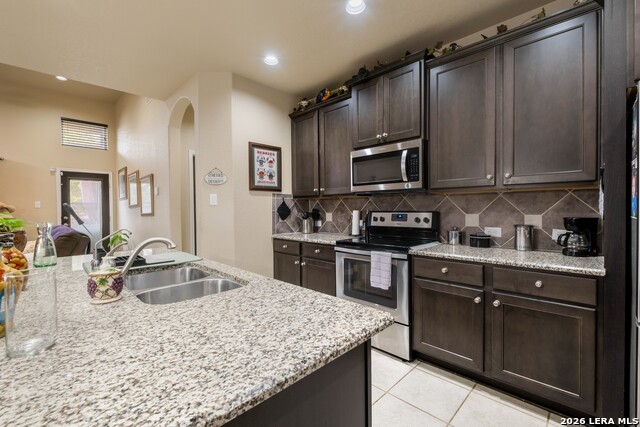 Image 4 of 44 For 11310 White Tip