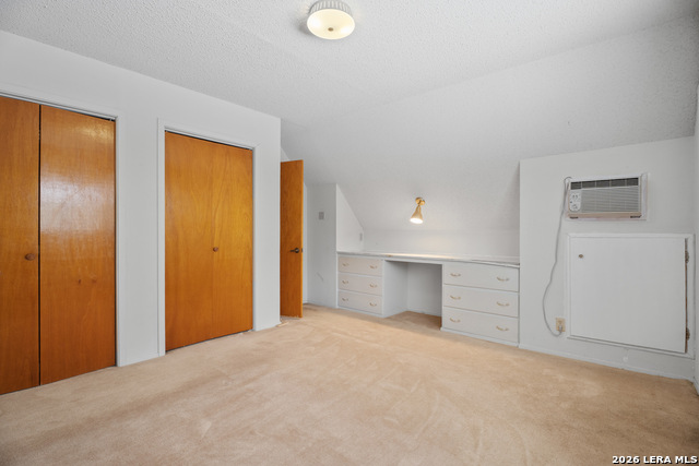 Image 17 of 31 For 8535 Norwich