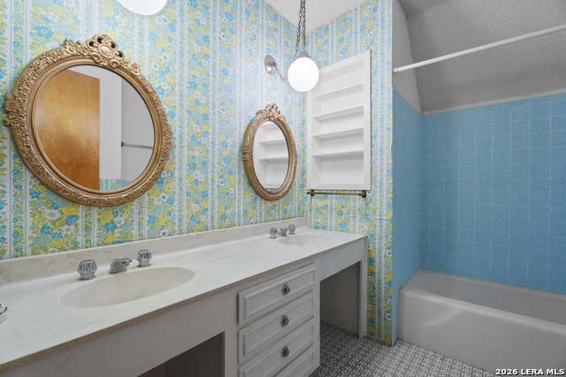 Image 19 of 31 For 8535 Norwich