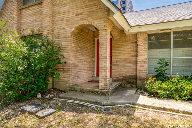 Image 4 of 31 For 8535 Norwich