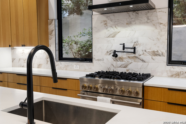 Image 15 of 39 For 119 Grant Ave