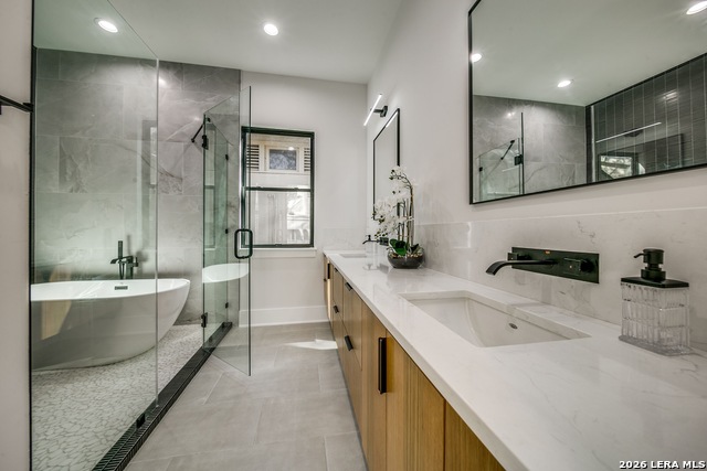 Image 22 of 39 For 119 Grant Ave