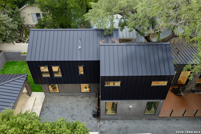 Image 3 of 39 For 119 Grant Ave