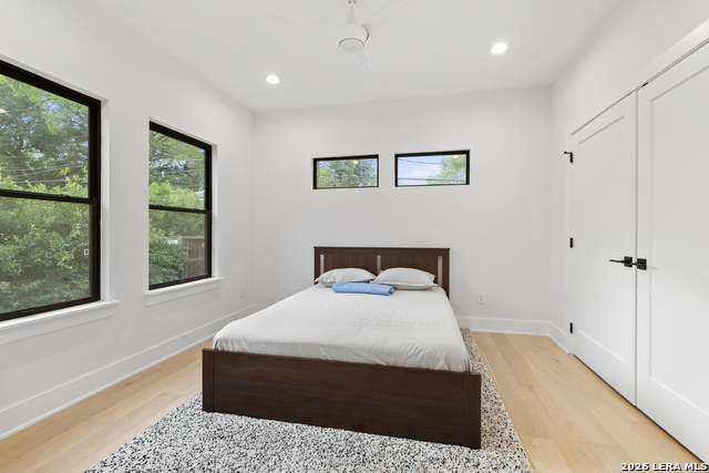 Image 32 of 39 For 119 Grant Ave