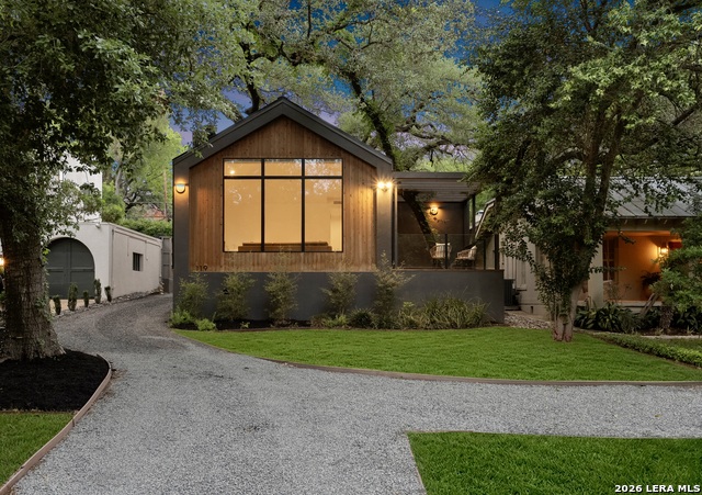 Image 4 of 39 For 119 Grant Ave