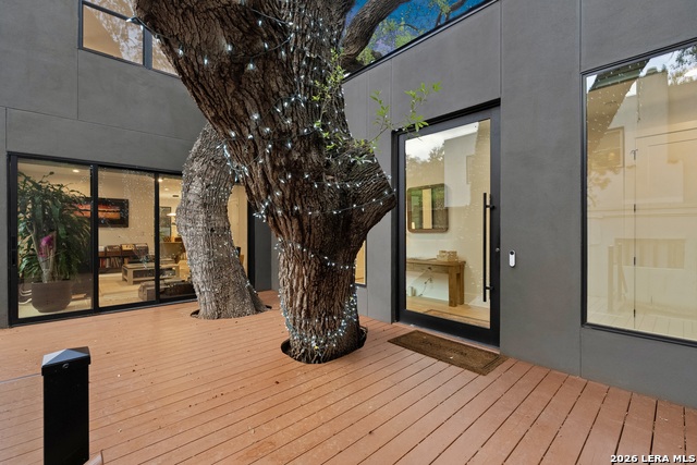 Image 5 of 39 For 119 Grant Ave