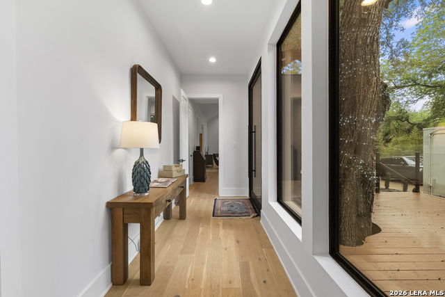 Image 8 of 39 For 119 Grant Ave