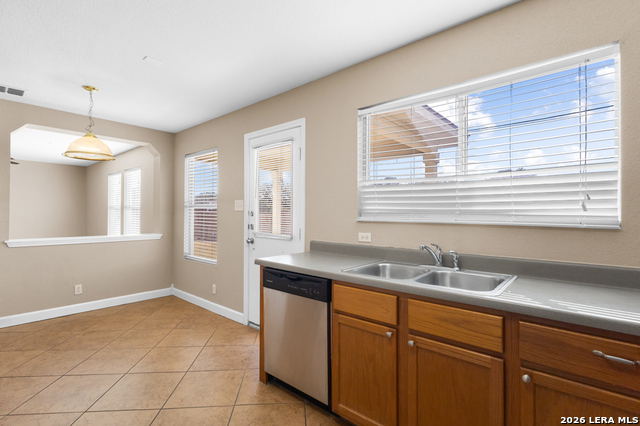 Image 14 of 39 For 11706 Arbor Mesa