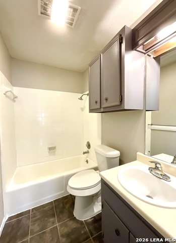 Listing photo id 16 for 6905 Forest Meadow Street