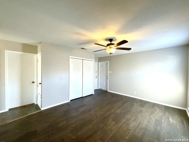 Listing photo id 5 for 6905 Forest Meadow Street