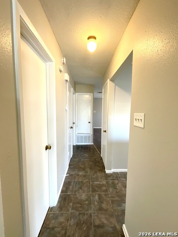 Listing photo id 7 for 6905 Forest Meadow Street