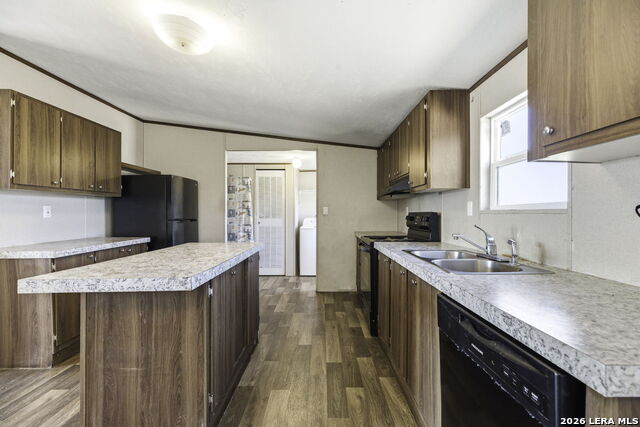 Image 11 of 26 For 393 County Road 5719 W