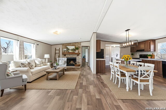 Image 4 of 26 For 393 County Road 5719 W