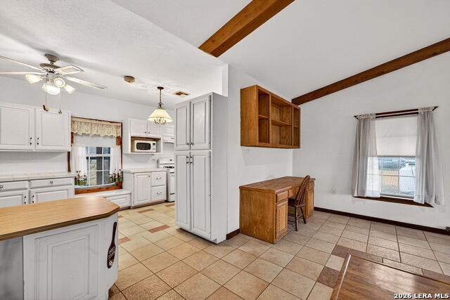 Image 20 of 39 For 421 Coughran