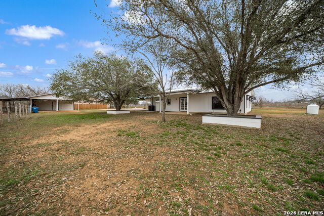 Image 29 of 39 For 421 Coughran