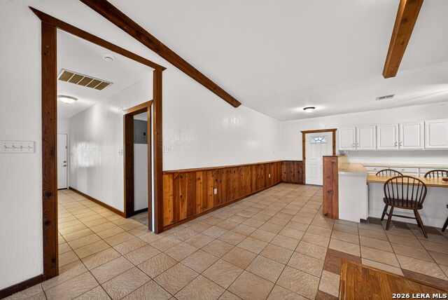 Image 4 of 39 For 421 Coughran