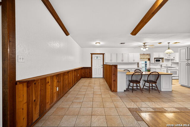 Image 5 of 39 For 421 Coughran