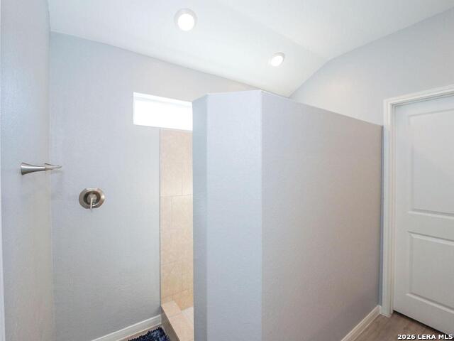 Image 21 of 42 For 6827 Pail Pl