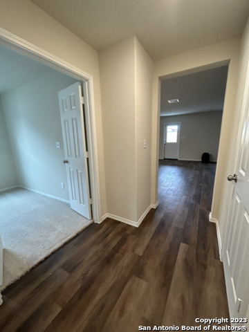 Image 10 of 37 For 13723 Redtail Landing