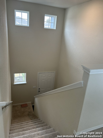 Image 18 of 37 For 13723 Redtail Landing