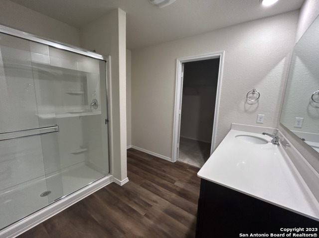 Image 20 of 37 For 13723 Redtail Landing