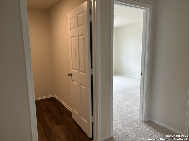 Image 26 of 37 For 13723 Redtail Landing