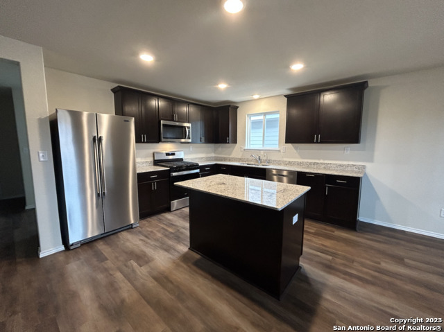 Image 4 of 37 For 13723 Redtail Landing