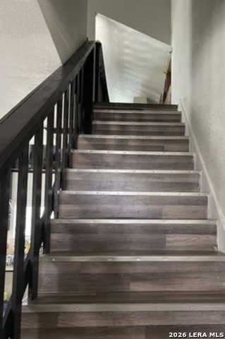 Image 5 of 13 For 272 Plum Cove