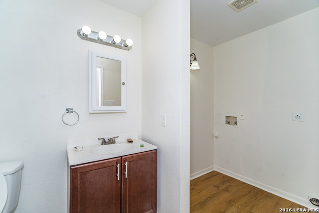 Image 7 of 21 For 610 Virginia  2