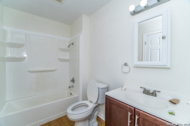 Image 8 of 21 For 610 Virginia  2