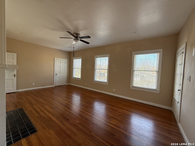 Image 10 of 15 For 530 Gramercy W