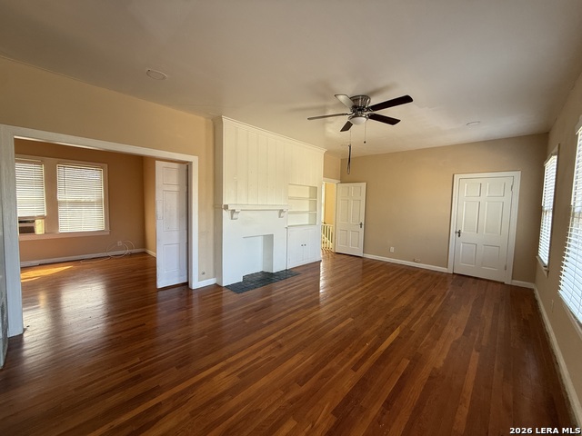 Image 3 of 15 For 530 Gramercy W