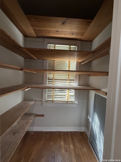 Image 7 of 15 For 530 Gramercy W