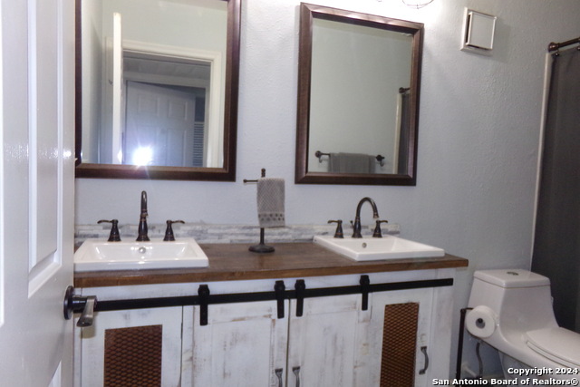 Image 20 of 30 For 4212 Medical  208