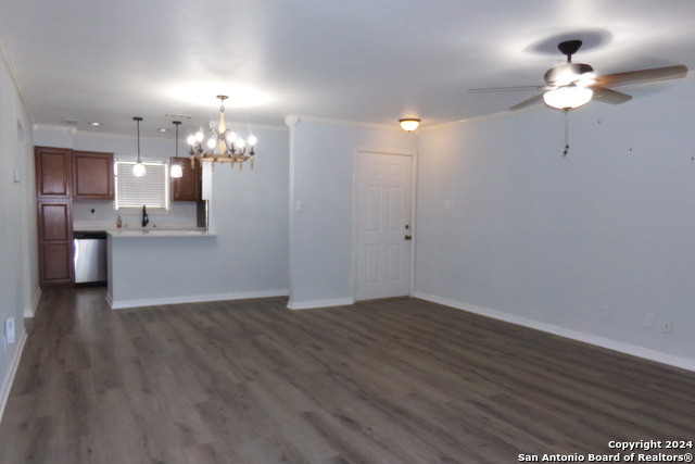 Image 3 of 30 For 4212 Medical  208