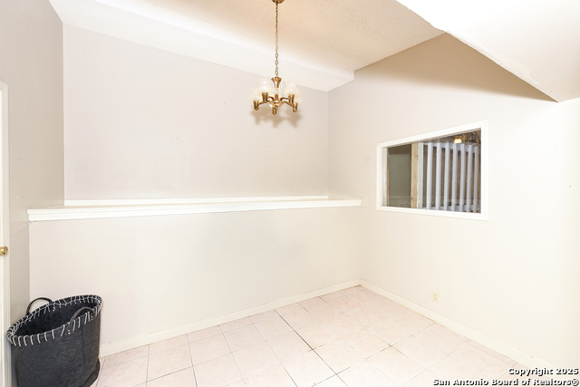 Image 39 of 52 For 222 Highview