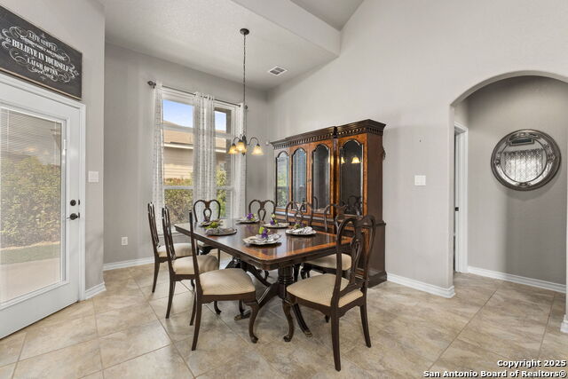 Image 9 of 27 For 11723 Bricewood Tip