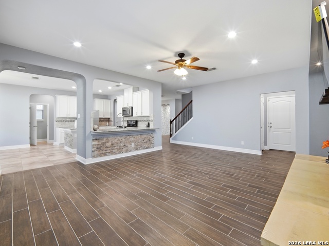 Image 10 of 39 For 4431 Oak Roset