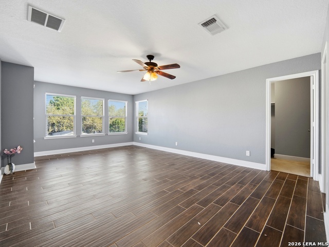 Image 17 of 39 For 4431 Oak Roset