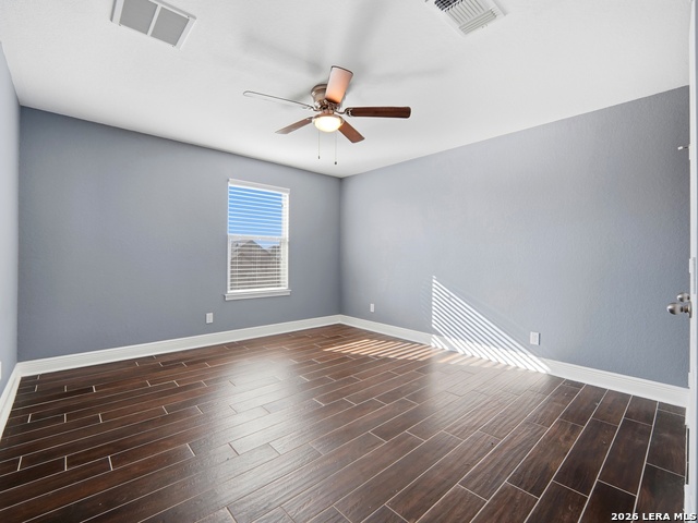 Image 19 of 39 For 4431 Oak Roset