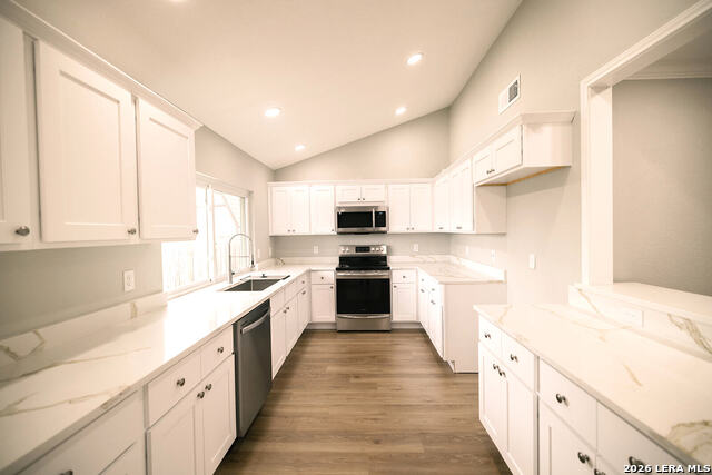 Image 6 of 29 For 5710 Green Manor