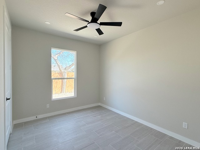 Image 25 of 32 For 810 San Eduardo Ave. S