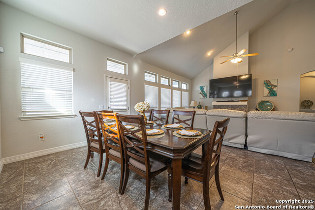 Image 11 of 37 For 8923 Monument Parke