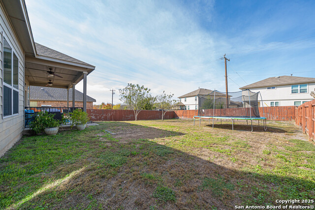 Image 34 of 37 For 8923 Monument Parke