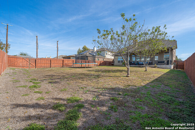 Image 36 of 37 For 8923 Monument Parke
